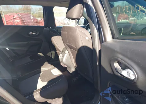 2016 Jeep Cherokee Altitude from USA, damaged, VIN 1C4PJMAB2GW332788